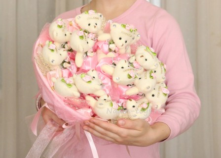 Букет из 15 розовых мишек